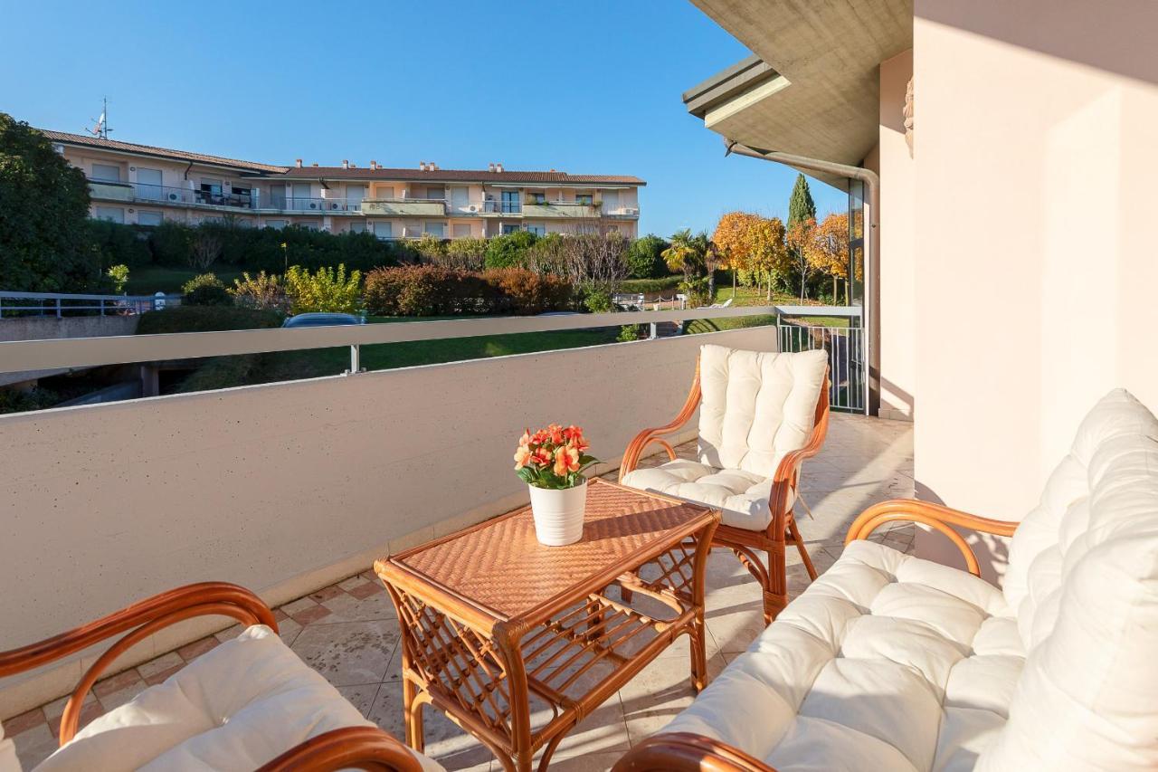 Kristall Lago 233 Apartment By Wonderful Italy 代森扎诺-德尔加达 外观 照片